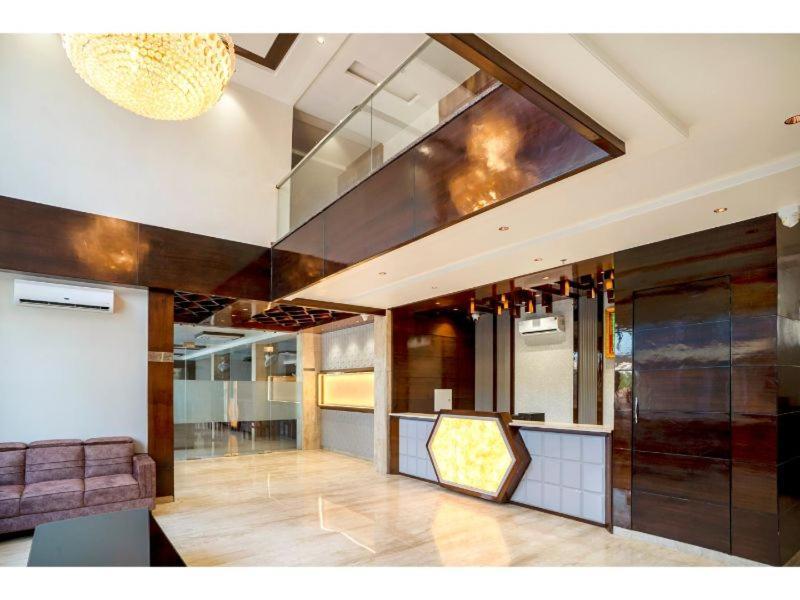Narayan Palace Hotel 3*