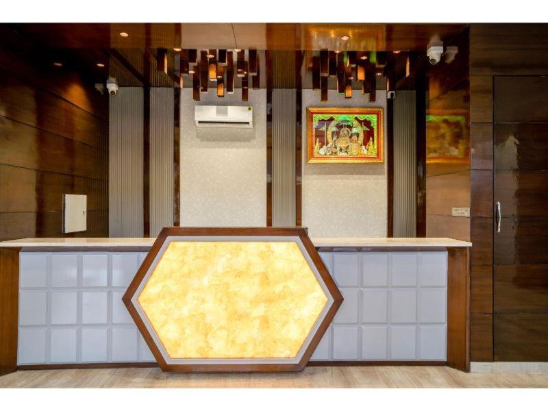 Narayan Palace 3*